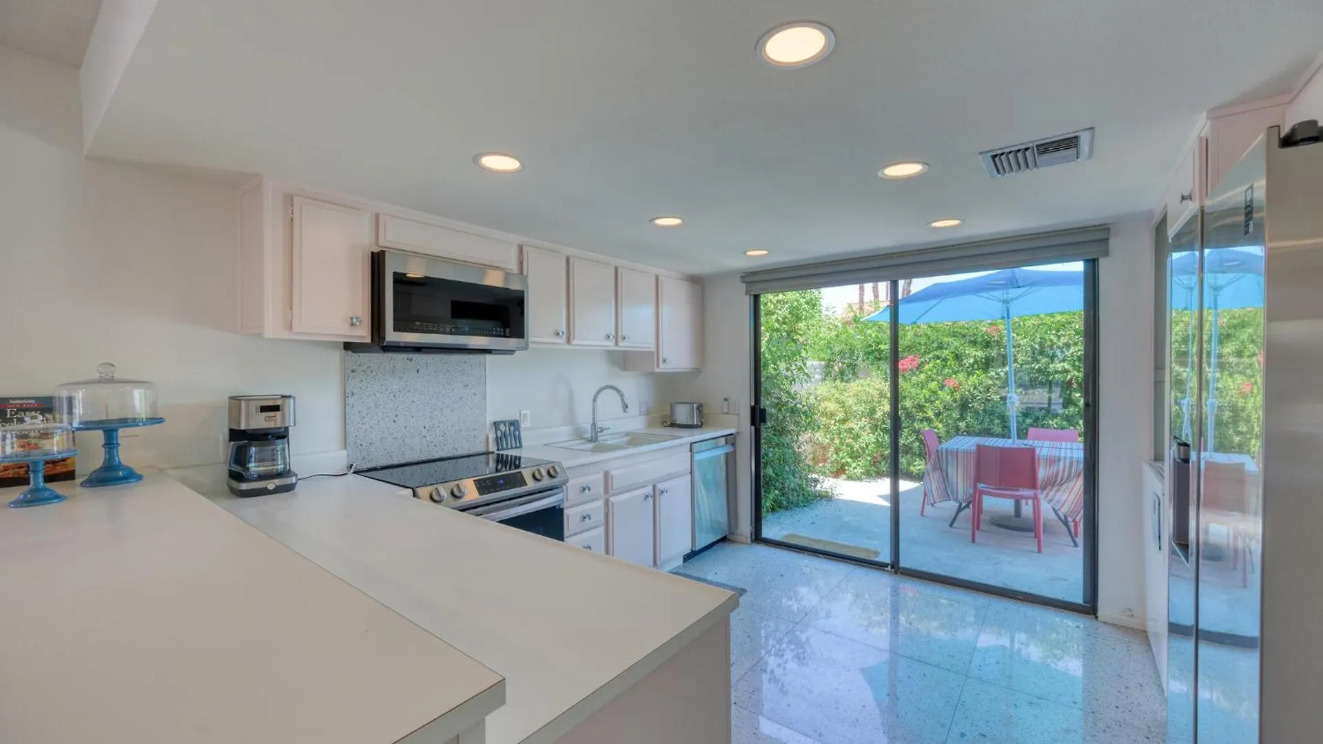 Las Flores Modern Gem Palm Springs